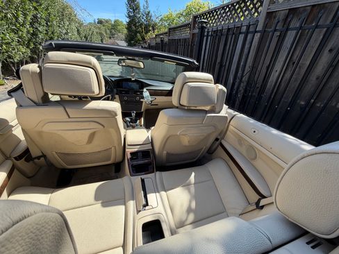 Used 2011 BMW 328i Convertible image 9