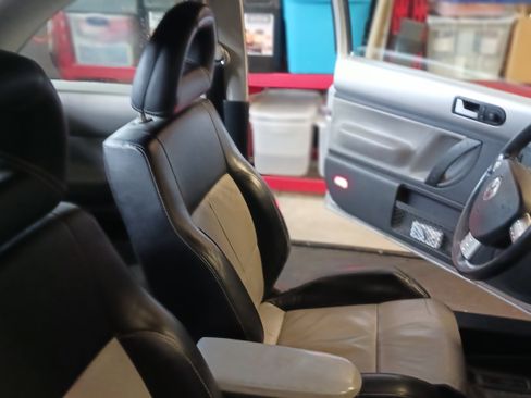 Used 2002 Volkswagen Beetle S image 13