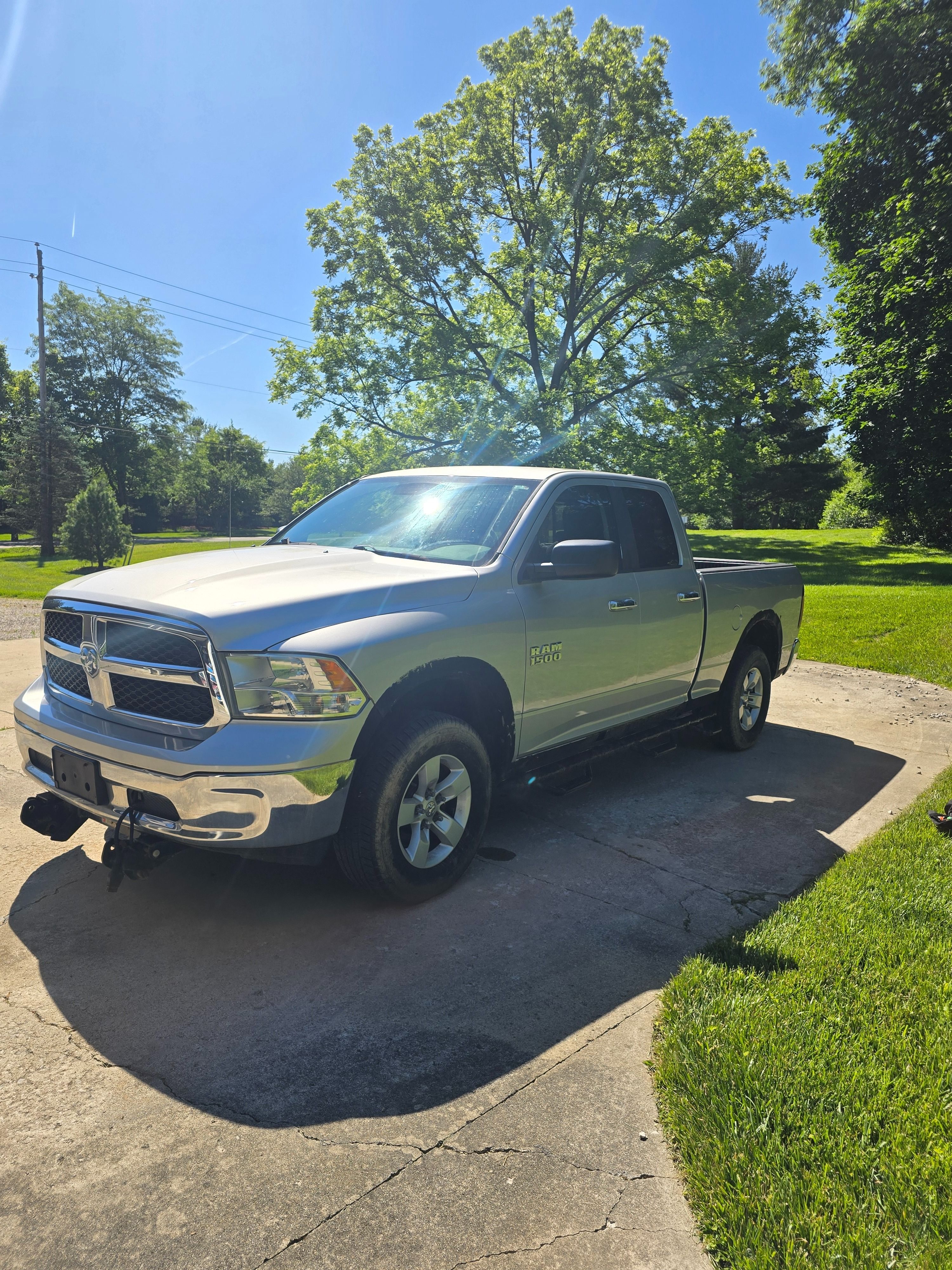 Used 2013 RAM 1500 Classic SLT w/ Premium Display Pkg AWD/4WD image 1