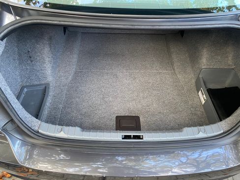 Used 2006 BMW 325i 325i Sedan 4D image 16