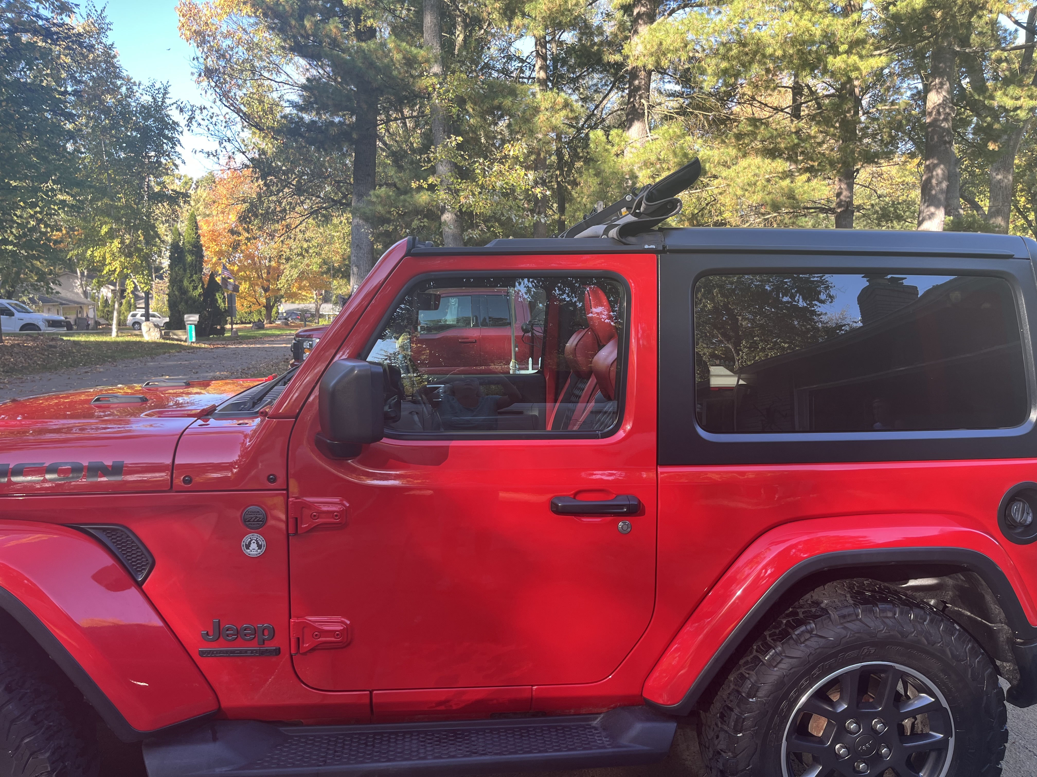 Used 2021 Jeep Wrangler Sport AWD/4WD image 12
