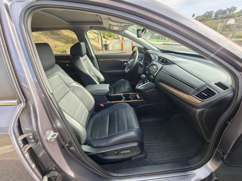 Used 2022 Honda CR-V Touring image 10