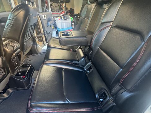 Used 2020 Jeep Gladiator Rubicon image 23