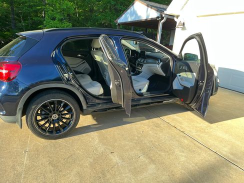 Used 2018 Mercedes-Benz GLA 250 image 6