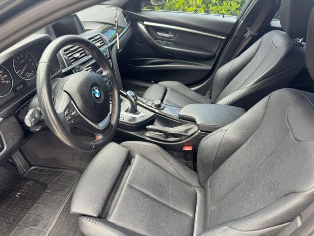 Used 2017 BMW 330i Sedan RWD image 12