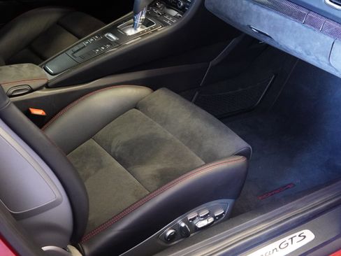 Used 2015 Porsche Cayman GTS image 9