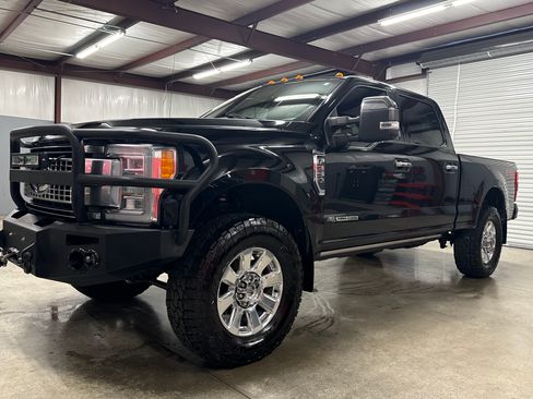 Used 2018 Ford F350 Platinum w/ Platinum Ultimate Package image 1