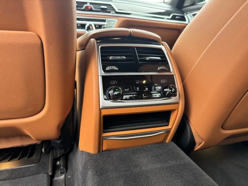 Used 2019 BMW 740i xDrive w/ Executive Package image 23