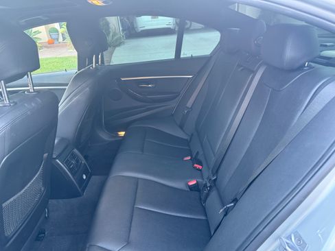 Used 2018 BMW 330e w/ Convenience Package image 12