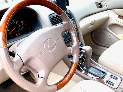 Used 2001 Lexus ES 330 image 10