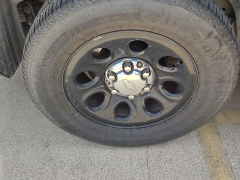 Used 2013 Chevrolet Tahoe 2WD image 6