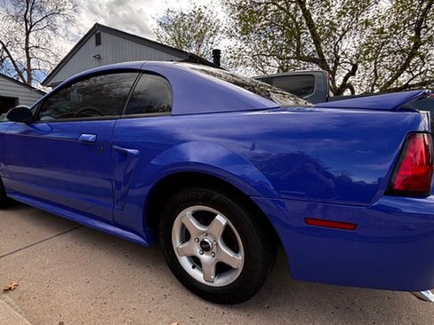 Used 2000 Ford Mustang Coupe RWD image 29