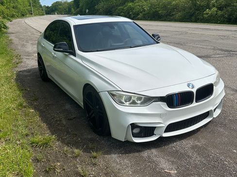 Used 2012 BMW 335i Sedan RWD image 13