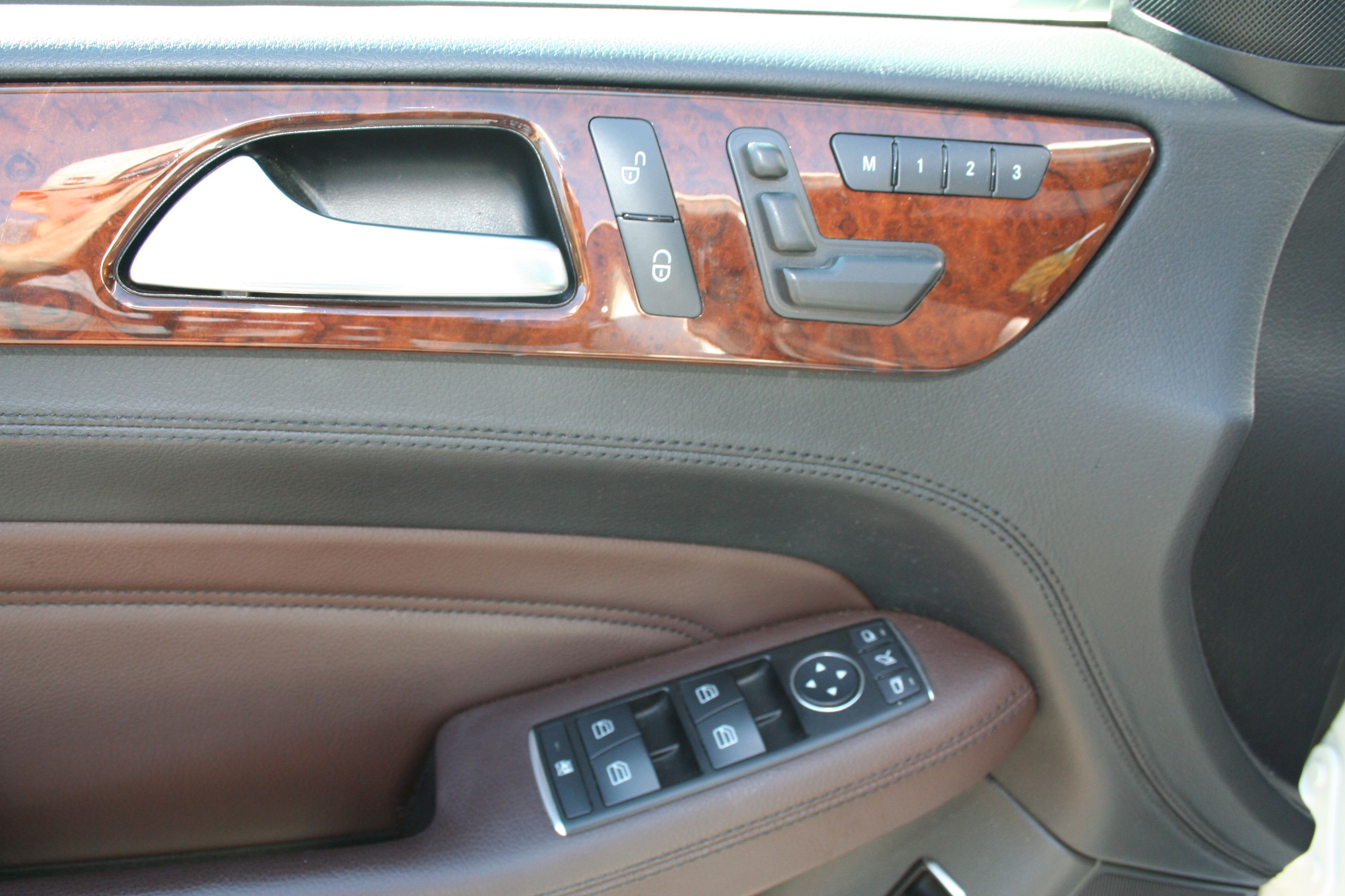 Used 2013 Mercedes-Benz ML 550 4MATIC image 16