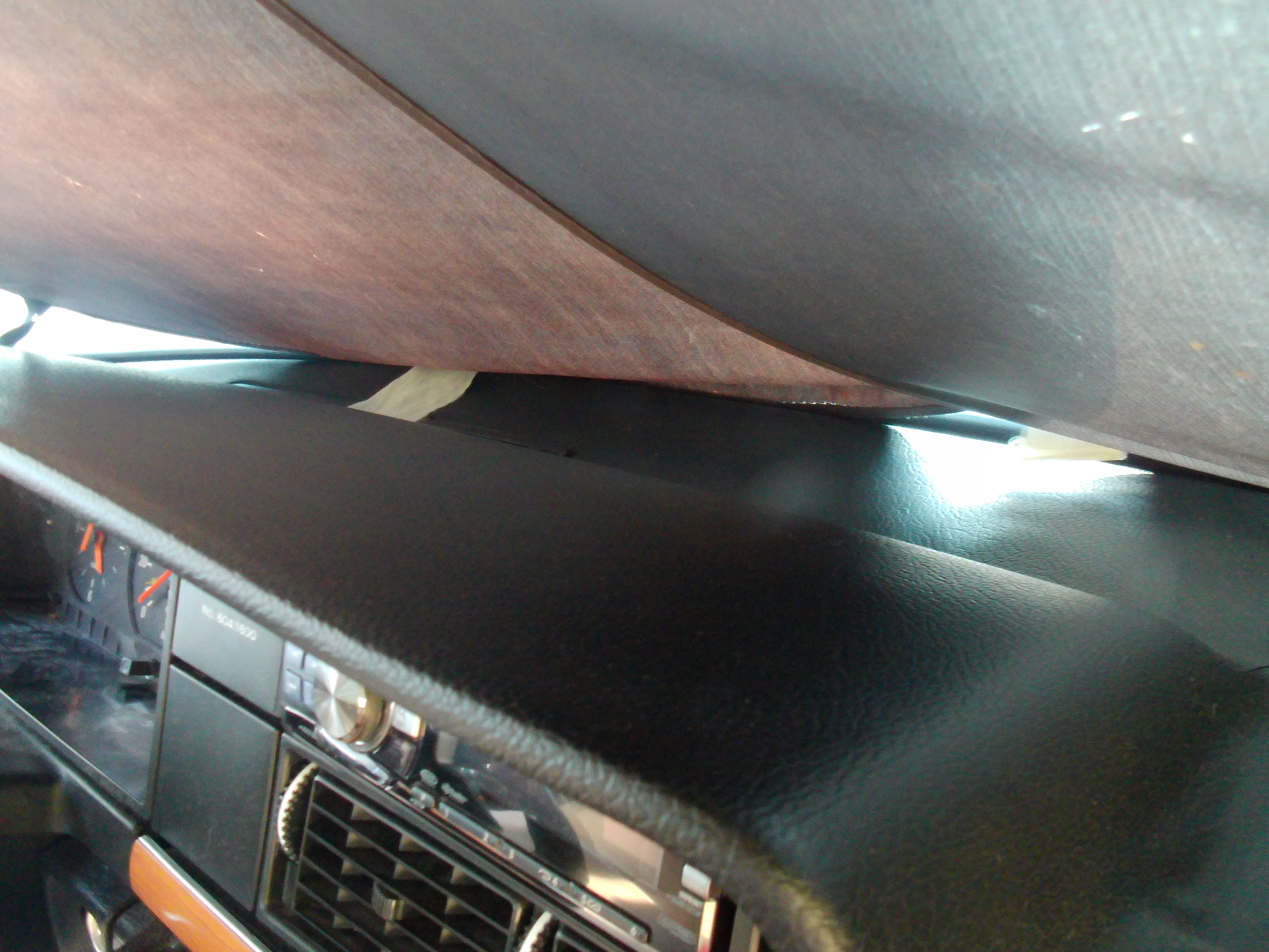 Used 1993 Volvo 240 Sedan RWD image 18