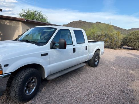 Used 2004 Ford F250 King Ranch RWD image 4
