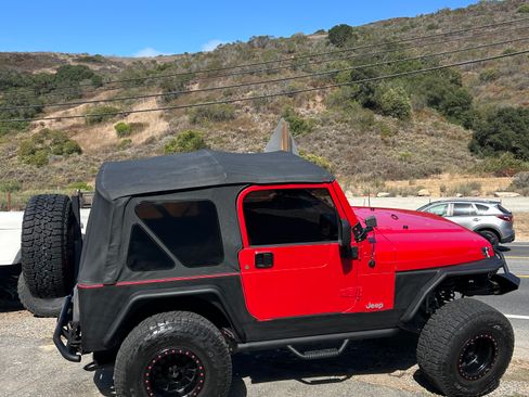 Used 2005 Jeep Wrangler Sport w/ Security Group AWD/4WD image 16