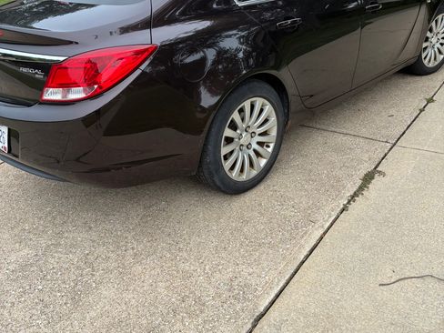 Used 2011 Buick Regal CXL FWD image 6