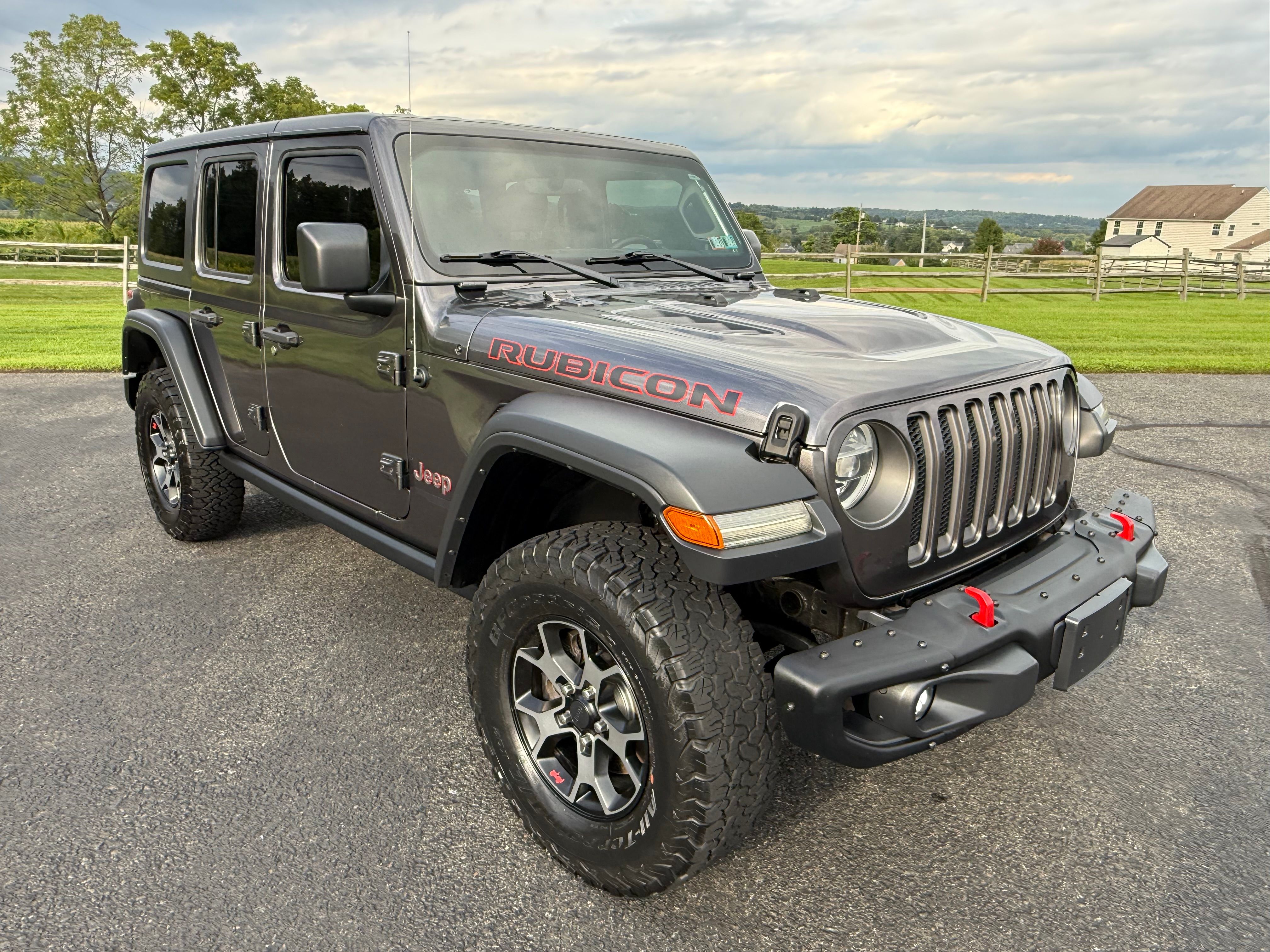 Used 2018 Jeep Wrangler Unlimited Rubicon w/ Dual Top Group AWD/4WD image 1