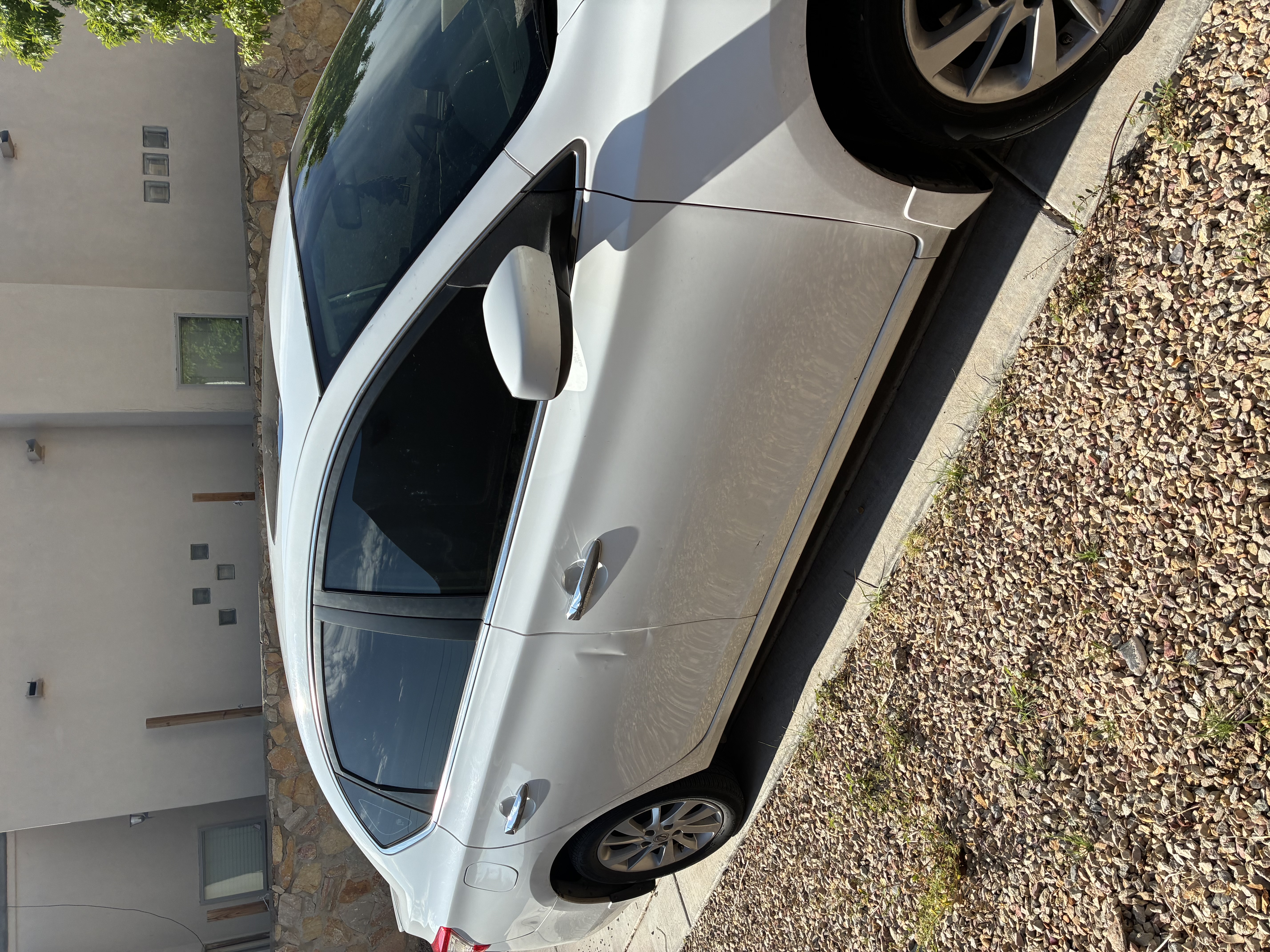 Used 2015 Nissan Sentra SV w/ Style Package FWD image 2