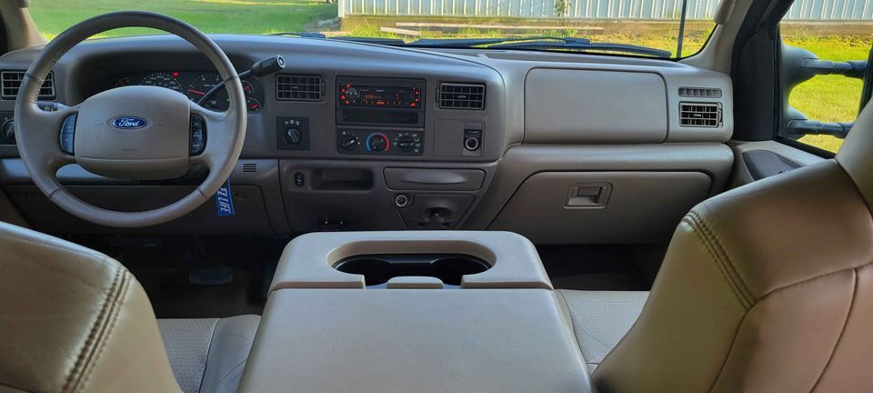Used 2003 Ford F250 Lariat AWD/4WD image 16