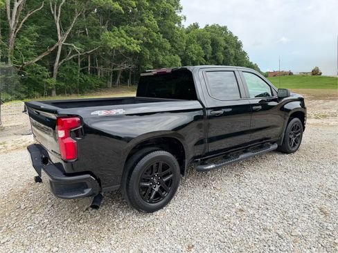 Used 2022 Chevrolet Silverado 1500 Custom w/ Rally Edition AWD/4WD image 2