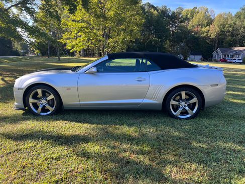 Used 2011 Chevrolet Camaro SS w/ RS Package image 18