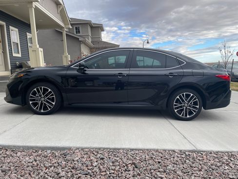 Used 2025 Toyota Camry XLE image 5