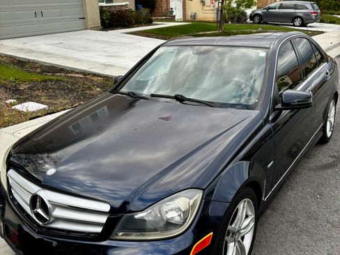 Used 2012 Mercedes-Benz C 250 Sedan image 8