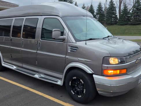 Used 2007 GMC Savana 3500 Extended Passenger w/ LT Preferred Equipment Group image 10