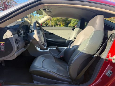 Used 2005 Chrysler Crossfire Limited RWD image 23