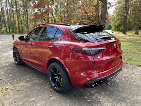 Used 2018 Alfa Romeo Stelvio Quadrifoglio w/ Driver Assist Dynamic Package image 6