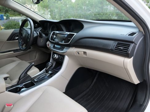 Used 2013 Honda Accord EX-L image 21