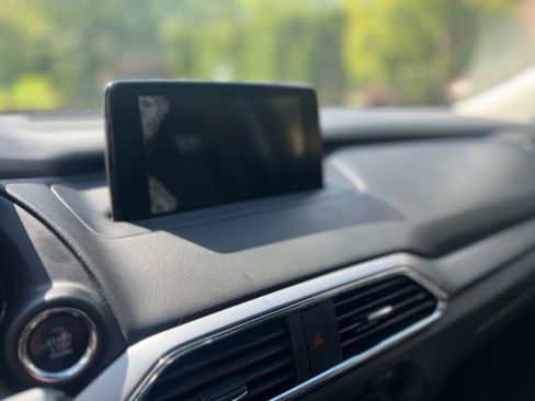 Used 2018 MAZDA CX-9 Touring w/ Touring Premium Package image 27