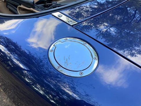 Used 2002 MAZDA MX-5 Miata LS image 16