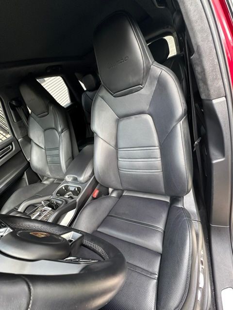Used 2021 Porsche Cayenne Turbo AWD/4WD image 16