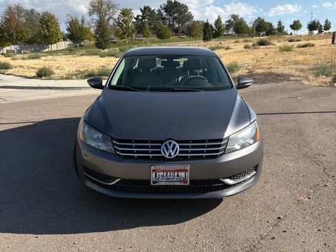Used 2012 Volkswagen Passat 2.5 SEL Premium FWD image 8