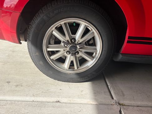 Used 2009 Ford Mustang Coupe image 18