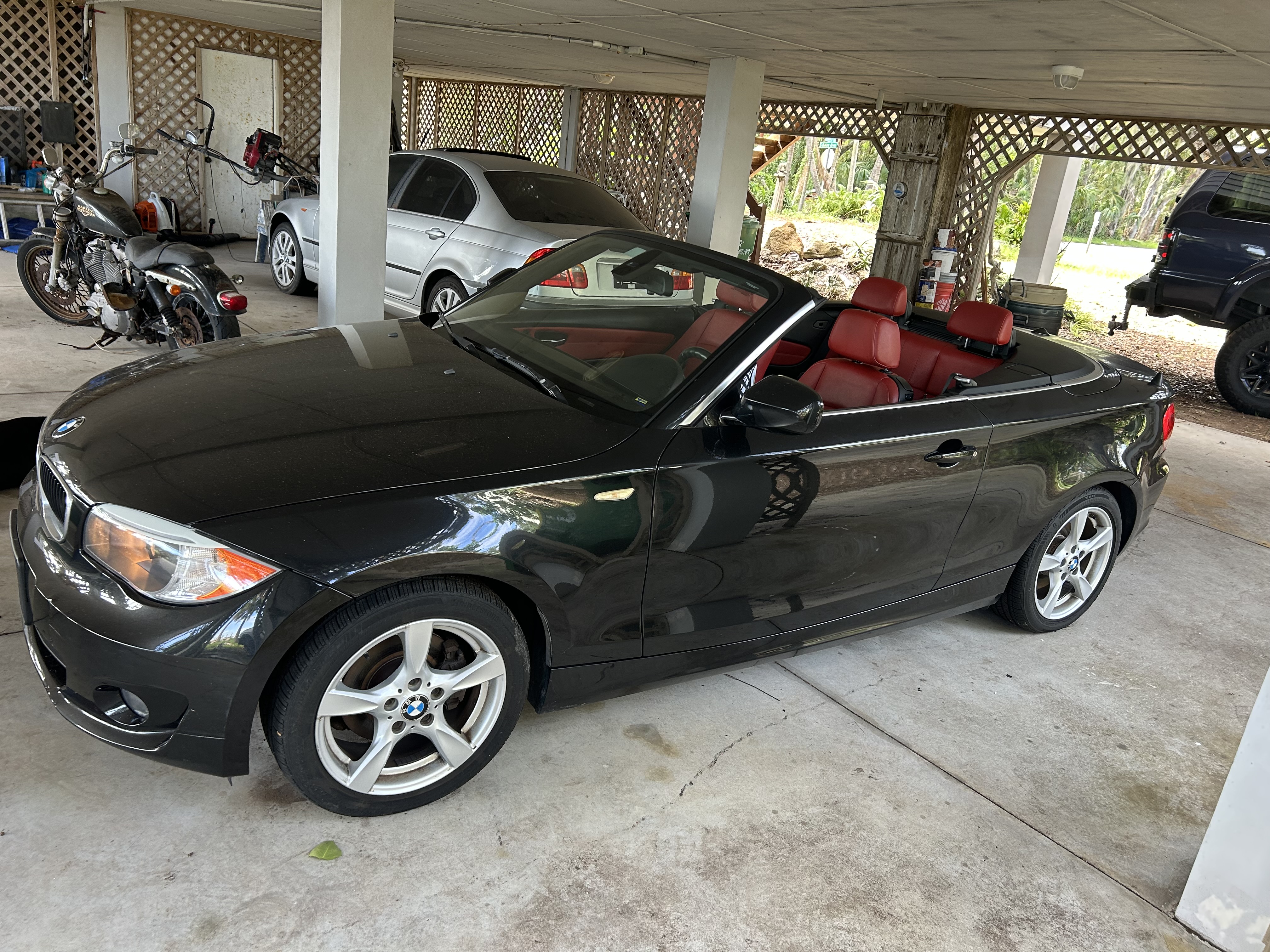 Used 2013 BMW 128i Convertible RWD image 2