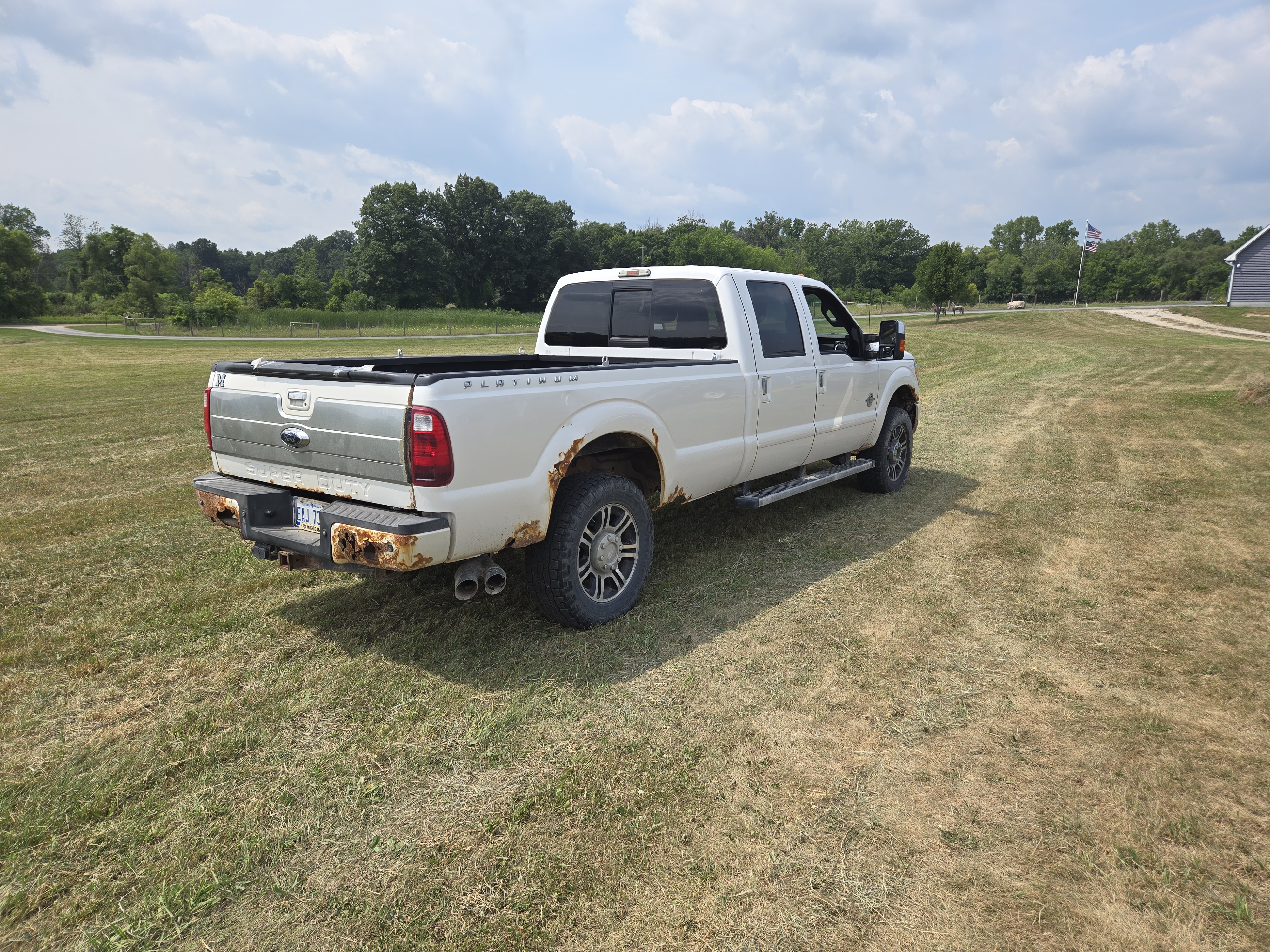 Used 2013 Ford F350 Platinum AWD/4WD image 8