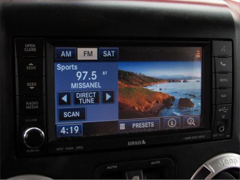 Used 2011 Jeep Wrangler Unlimited Sahara w/ Dual Top Group image 17