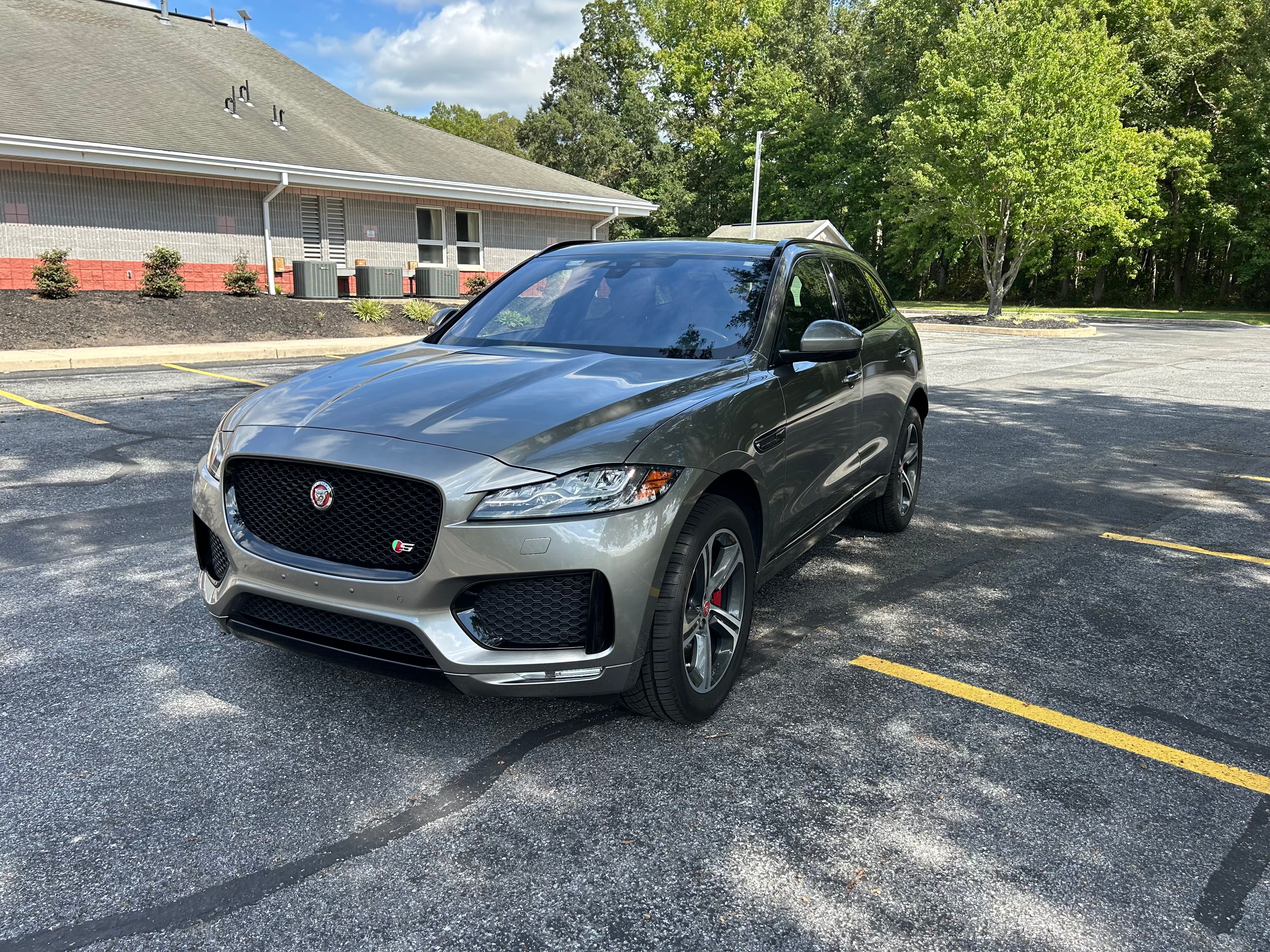 Used 2018 Jaguar F-PACE S AWD/4WD image 11