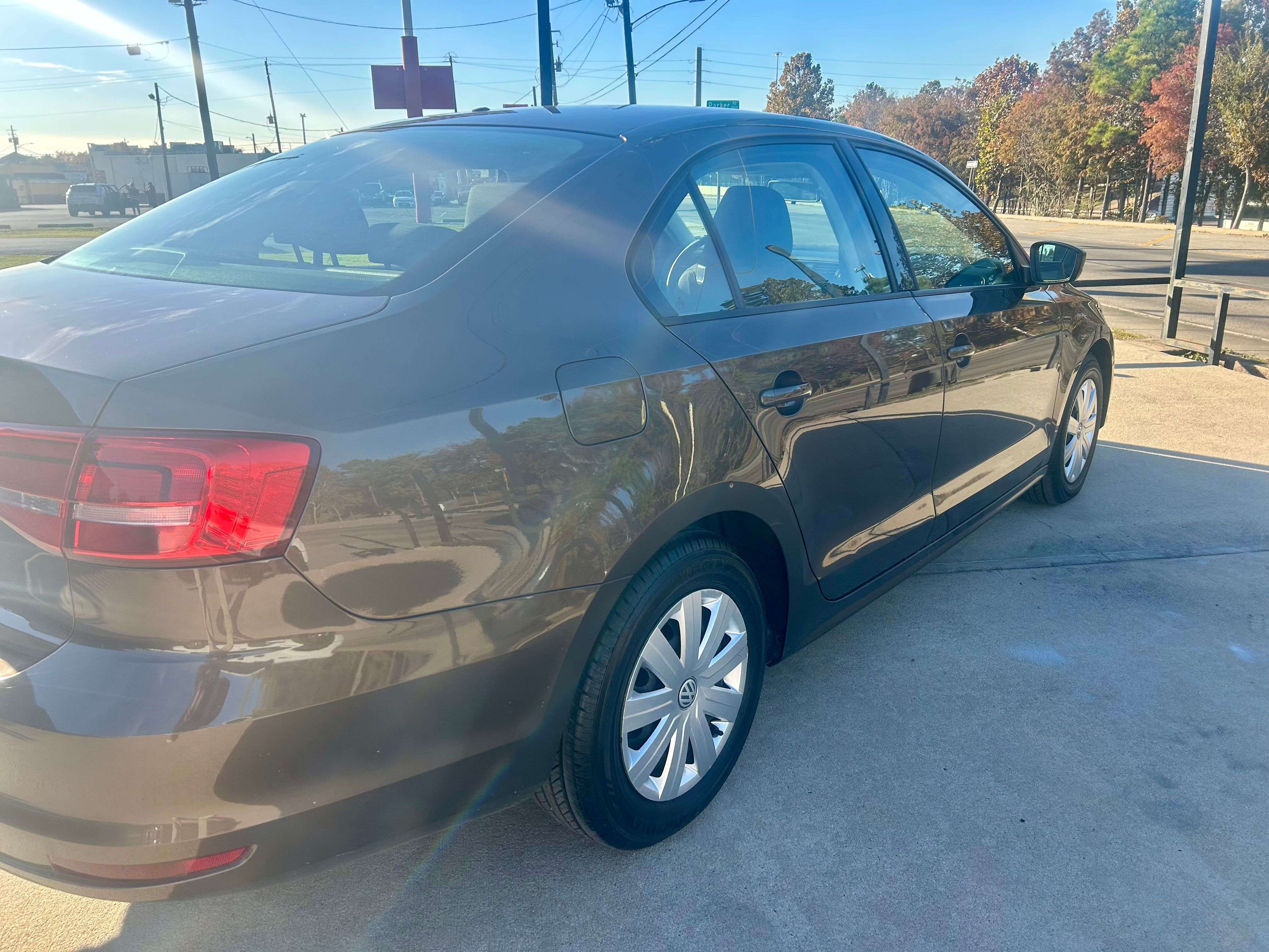 Used 2015 Volkswagen Jetta S FWD image 10