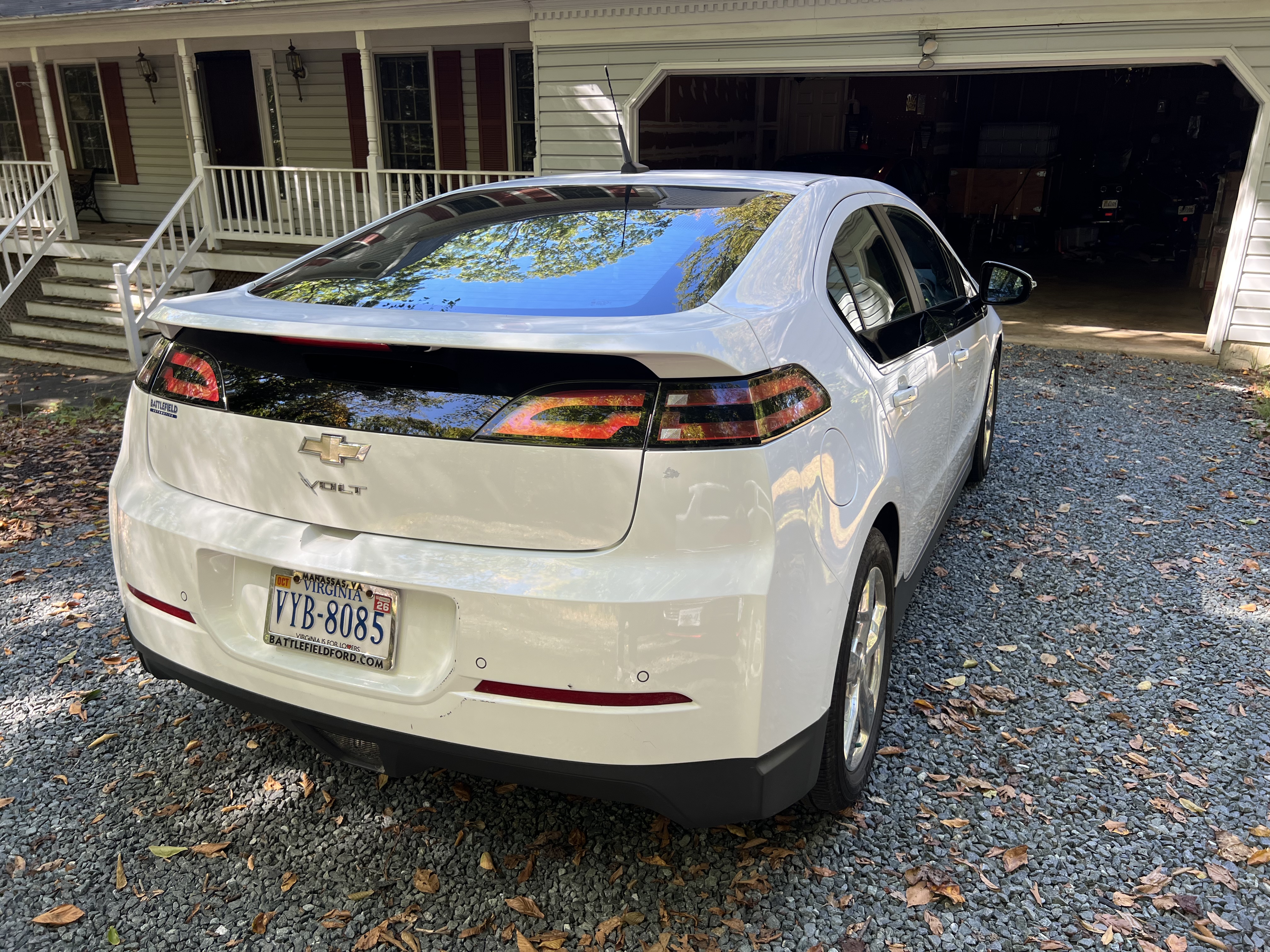 Used 2013 Chevrolet Volt Premium w/ Premium Trim Package FWD image 24