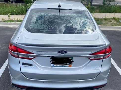 Used 2018 Ford Fusion SE w/ Equipment Group 201A FWD image 8