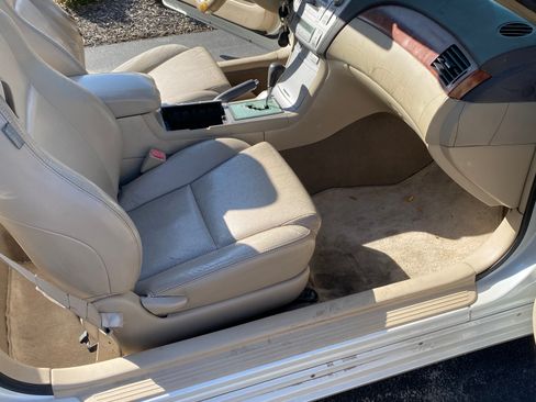 Used 2006 Toyota Solara SLE image 9