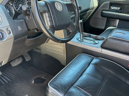 Used 2007 Lincoln Mark LT 4x4 image 11