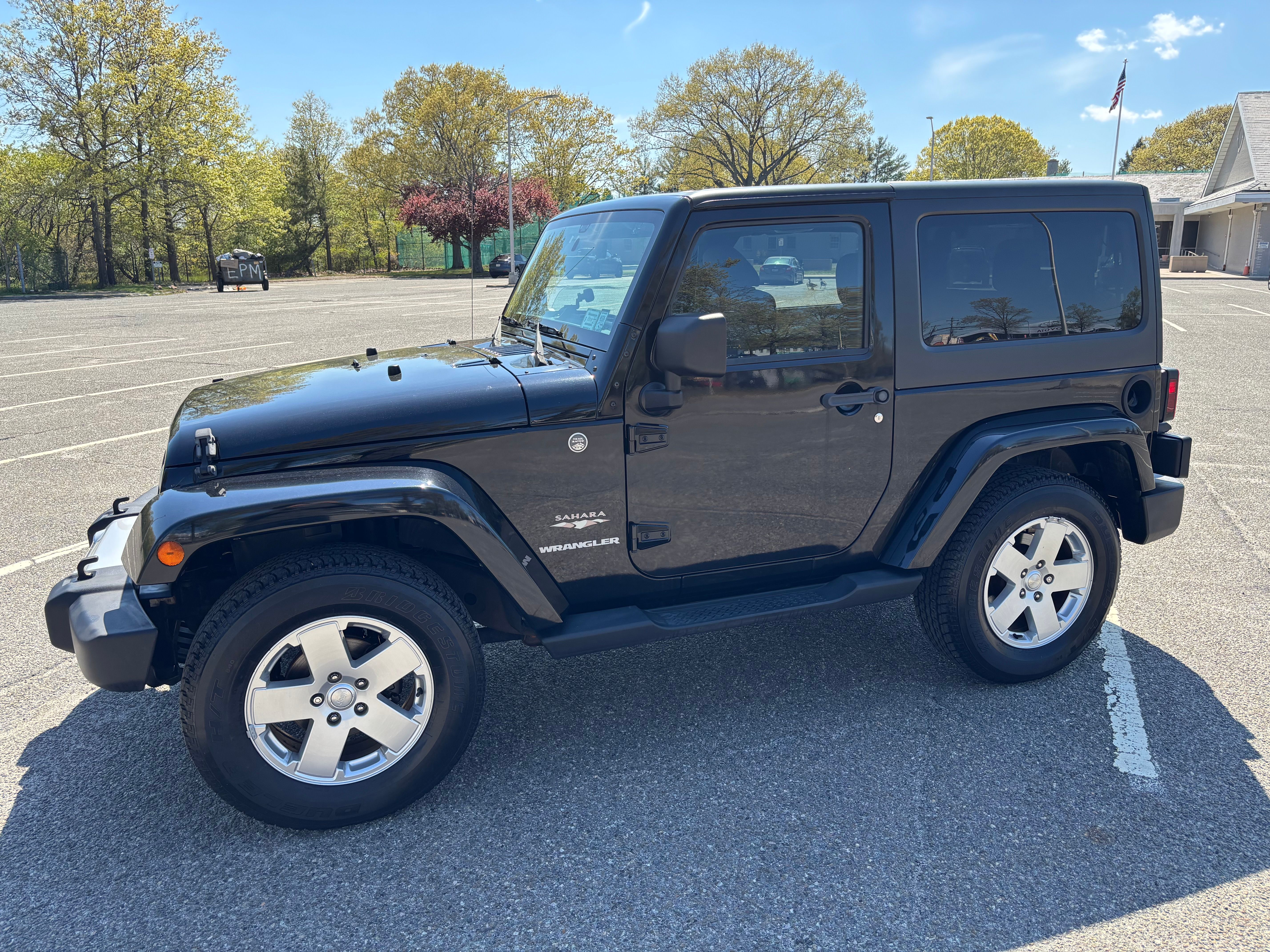 Used 2012 Jeep Wrangler Sahara w/ Dual Top Group AWD/4WD image 5