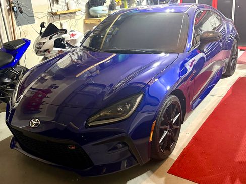 Used 2025 Toyota GR86 Premium image 1