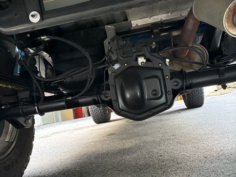 Used 2018 Chevrolet Colorado ZR2 AWD/4WD image 12
